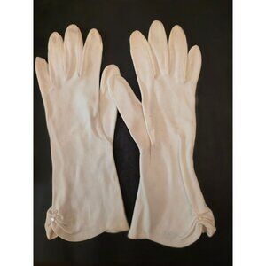 Fownes Doette Deluxe Womens Vintage White Cotton Gloves With Button Detail